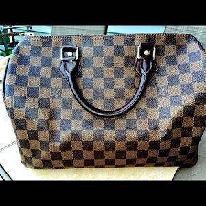 Louis Vuitton speedy bag